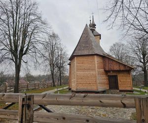 Zabytkowy kościół w Soninie