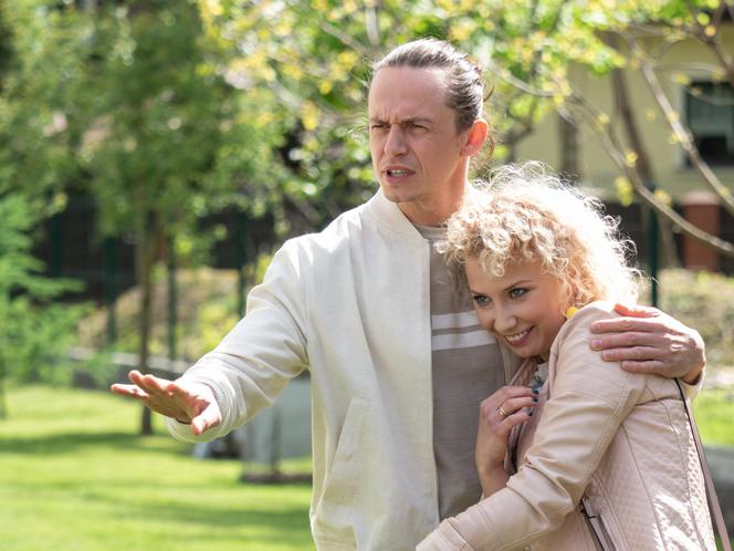 Na wspólnej, odcinek 3325: Beata (Katarzyna Ptasińska), Emil (Piotr Ligienza)