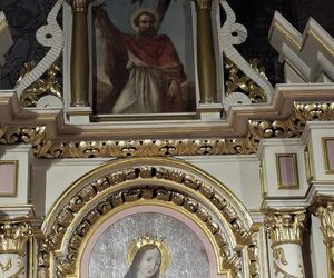 To malownicza małopolska wieś. Słynie z dzwonów poświęconych papieżowi i Maryi