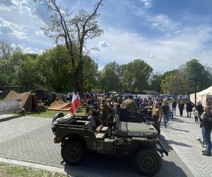 Piknik historyczny przy Muzeum Wojska Polskiego