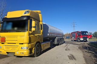 Na DK 50 nieszczelna cysterna przewoziła benzynę z Litwy na Ukrainę