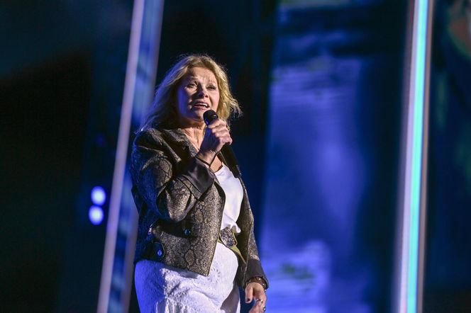 Urszula kiedyś i dziś. Zobacz, jak zmieniła się polska wokalistka! 