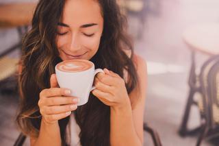 Kawa przyczyną zaburzeń pracy serca? Sprawdź, co na to eksperci
