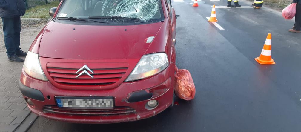 91-latek POTRĄCONY na przejściu dla pieszych