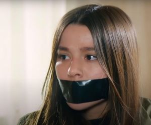 Melis naprowadzi porywacza na trop Zeynep. Dojdzie do tragicznego wypadku i dziewczyna zostanie pojmana.