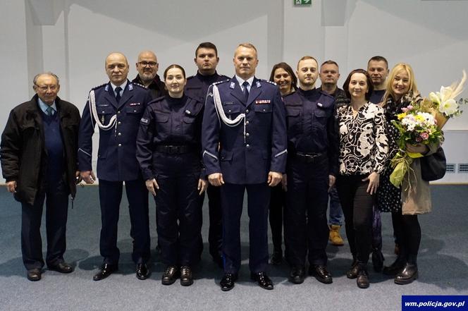 Ślubowanie nowych policjantów w Olsztynie. W szeregi wstąpiło 52 funkcjonariuszy [ZDJĘCIA]