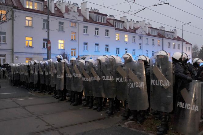 Ogromne antyrządowe protesty w Warszawie. Stolica będzie zablokowana. Szykuje się paraliż