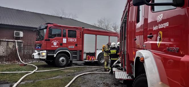 Pożar w Świętej Katarzynie. Spłonął dom strażaka