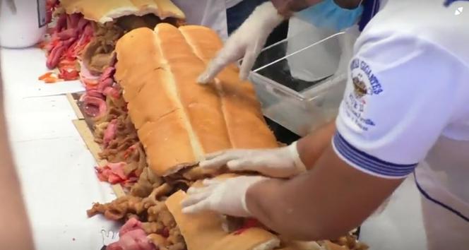 Najdłuższa kanapka świata: nowy rekord padł w Meksyku [WIDEO]