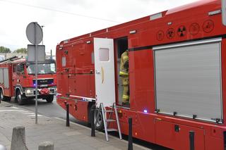 Pilna akcja służb pod biurem rzecznika praw obywatelskich. Tajemnicza fiolka w kopercie 