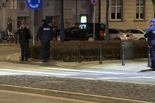 Pijany policjant szalał po warszawskich blokach. Został zatrzymany
