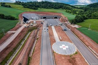 Najdłuższy polski tunel wydrążony w skale na S3 na Dolnym Śląsku gotowy. Pojedziemy nim w lipcu