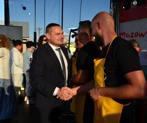W konkursie na najlepsze pierogi w powiecie Siedleckim w 2025 roku zwyciężył męski zespół KGW „Sami Swoi” z Kotunia! 