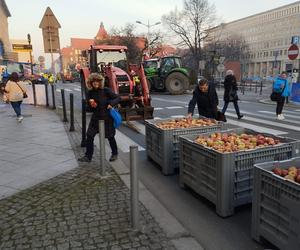 Protest rolników w Katowicach. Zablokowali centrum miasta