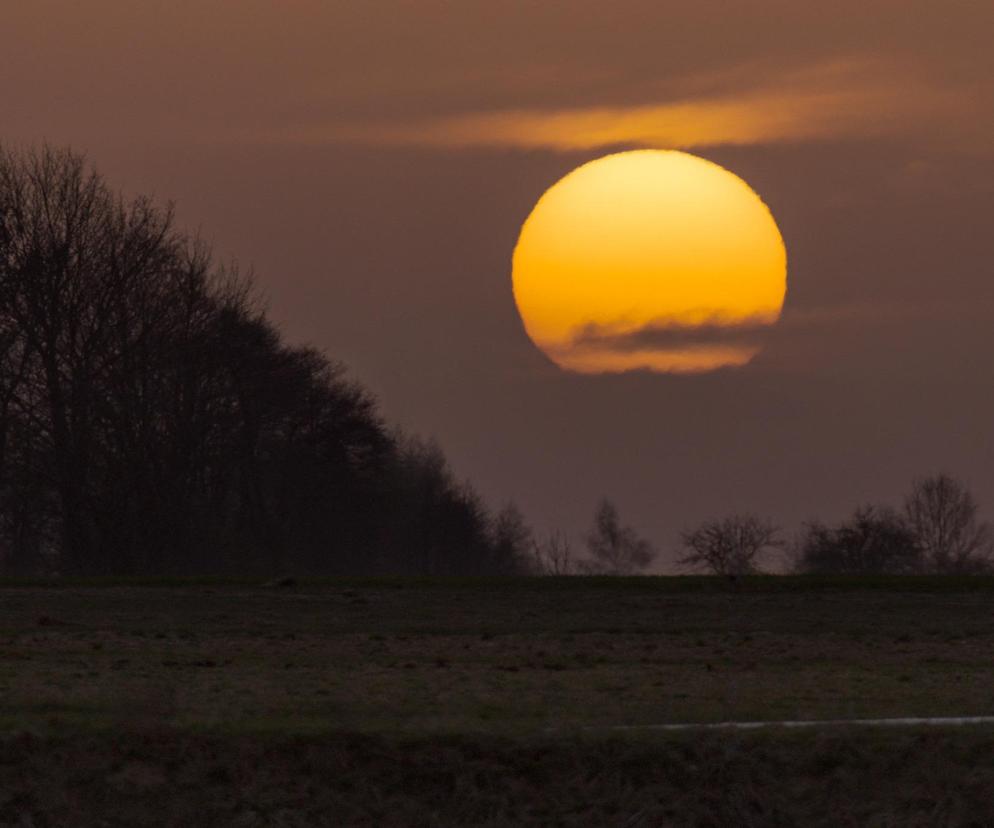 Pogoda. Pył saharyjski dotarł do regionu świętokrzyskiego