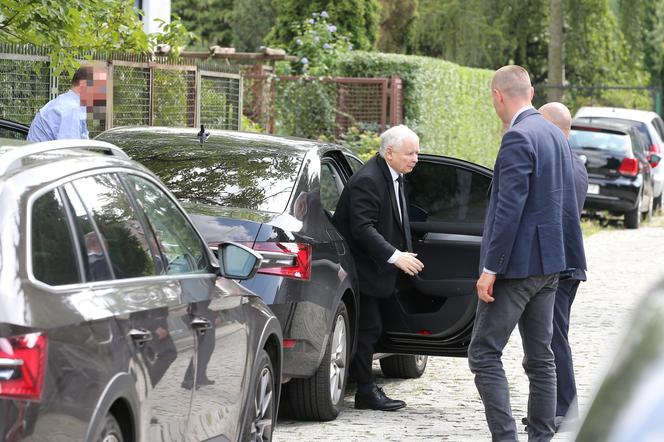 Jarosław Kaczyński pojechał do kościoła