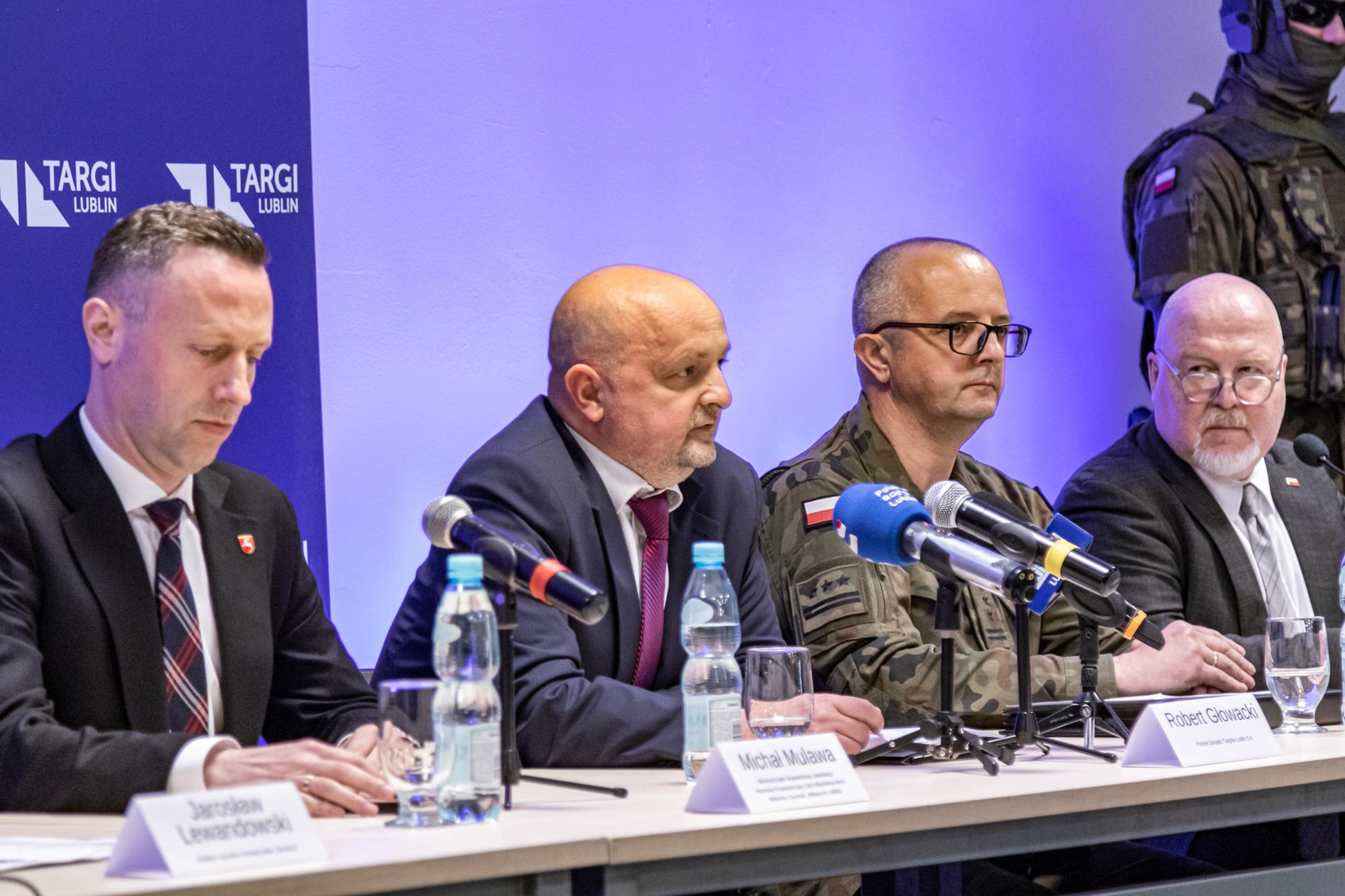 Konferencja przed Zlotem Miłośników Broni, Militariów i Survivalu "Militaria Pro Arma"