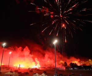 Szalona noc w Poznaniu. Tak Lech świętował dziewiąte mistrzostwo Polski 