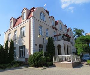 6. Brwinów - mediana wynagrodzeń miesięcznych brutto (marzec 2025): 8664,88 zł