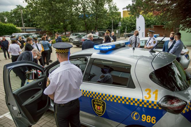 Elektryczne radiowozy Renault ZOE dla strażników miejskich w Gdańsku