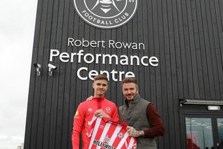 Syn Davida Beckhama Romeo zagra w Anglii