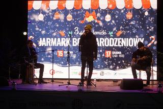 Magia świąt w Fordonie! Byliśmy na Akademickim Jarmarku Bożonarodzeniowym [ZDJĘCIA]