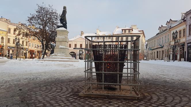 RZESZÓW: Potrzebujesz się ogrzać? Ratusz postawił koksowniki! [WIDEO]