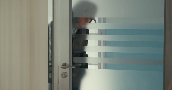 Na dobre i na złe odc. 959 finał sezonu. Haker Drago - Jan Kowalski (Piotr Gadomski)