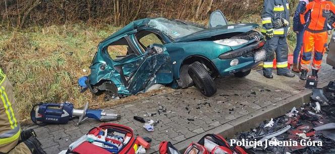 18-letni kierowca miał zakaz prowadzenia pojazdów
