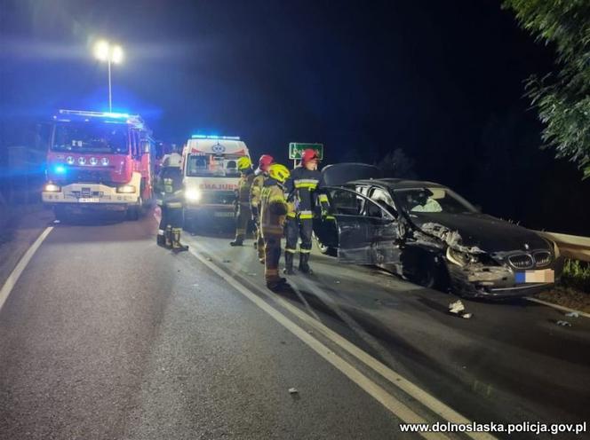 Pijany kierowca rozbił BMW