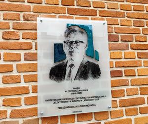 Rozpoczeły się obchody 20-lecia MSCW Elektrownia - Dziś odsłonięto tablicę upamiętniająca wieloletniego dyrektorka instytucji
