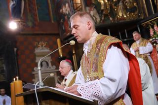 Ks. Raś nie jest już proboszczem Bazyliki Mariackiej. Metropolita wskazał następcę 