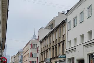 Gigantyczne sople na Krakowskim Przedmieściu