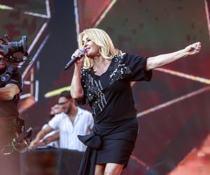 Michał Szpak tak się przejął na scenie, że zgubił mikrofon! Na szczęście nie był sam