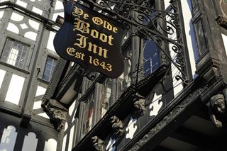 Chester zachwyca świat. Niewielkie angielskie miasto okrzyknięte najpiękniejszym