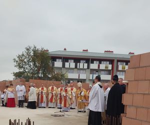 Abp Śmigiel: Bł. ks. Popiełuszko wyzwalał z marazmu i zniewolenia