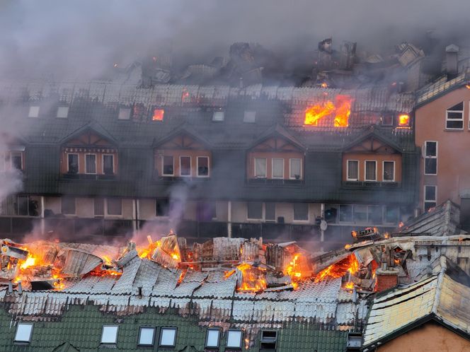 Pożar bloku w Ząbkach. Przerażające zdjęcia z miejsca tragedii