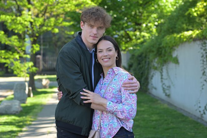 Pierwsza miłość po wakacjach 2025. Julita (Dagmara Bryzek), Radek (Karol Biskup)