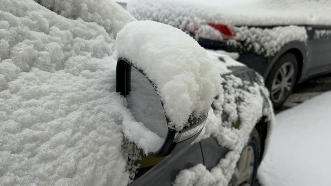 Śnieżny armagedon w Warszawie. Pierwszy atak zimy sparaliżował stolicę. Ogłoszono akcję ALFA