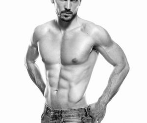 Oto kandydaci do tytułu Mistera Supranational 2025