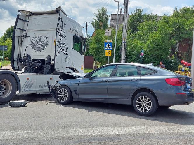 Czołowe zderzenie w Stykowie