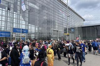 Pyrkon 2024 z kolejnym rekordem! Gigantyczna kolejka do wejścia ustawiała się na kilka godzin przed otwarciem! 