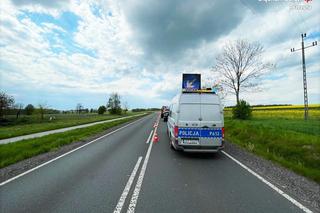 19-latek rozbił się audi na poboczu. Groźne zdarzenie w Porębie