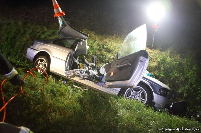 Poważny wypadek w Lubawie. 20-latek pod wpływem dwóch narkotyków, zasnął za kółkiem