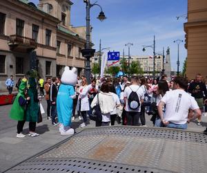 Pochód Juwenaliowy Łódzkich Uczelni. Studenci przejęli Łódź! [ZDJĘCIA]