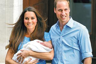 Chrzest Royal Baby. Kate i William chrzczą księcia George'a nie po królewsku