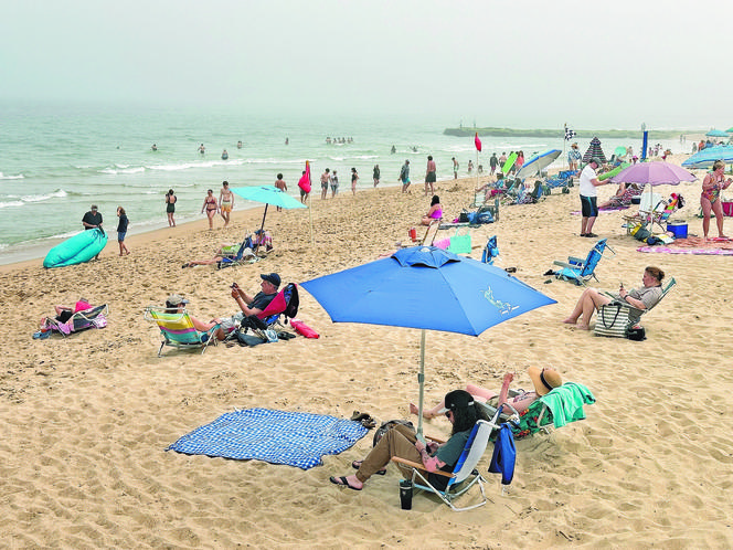 Po latach wpuścili ludzi na plażę