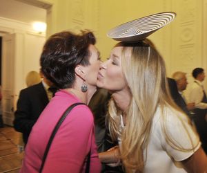 Marta Nawrocka kocha róż, inne pierwsze damy też