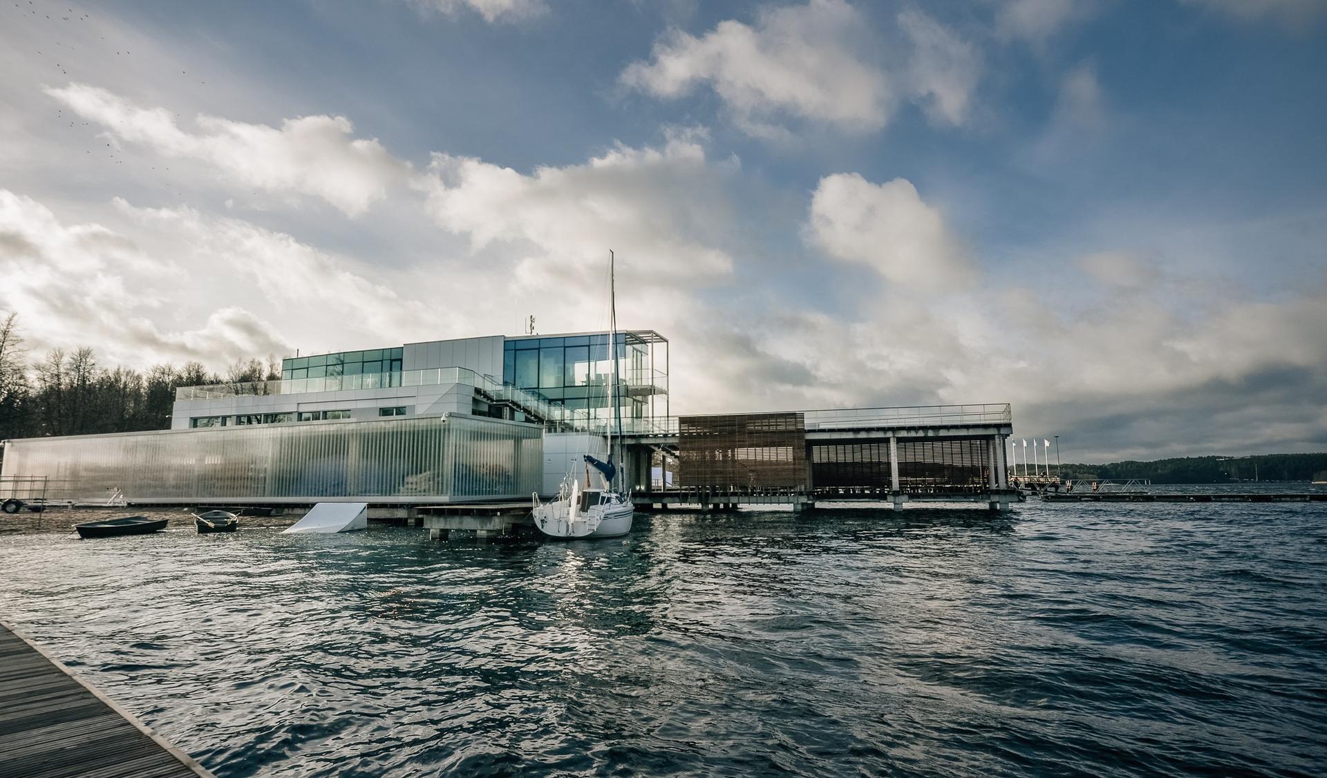 Centrum sportowe, Dżus Architekci