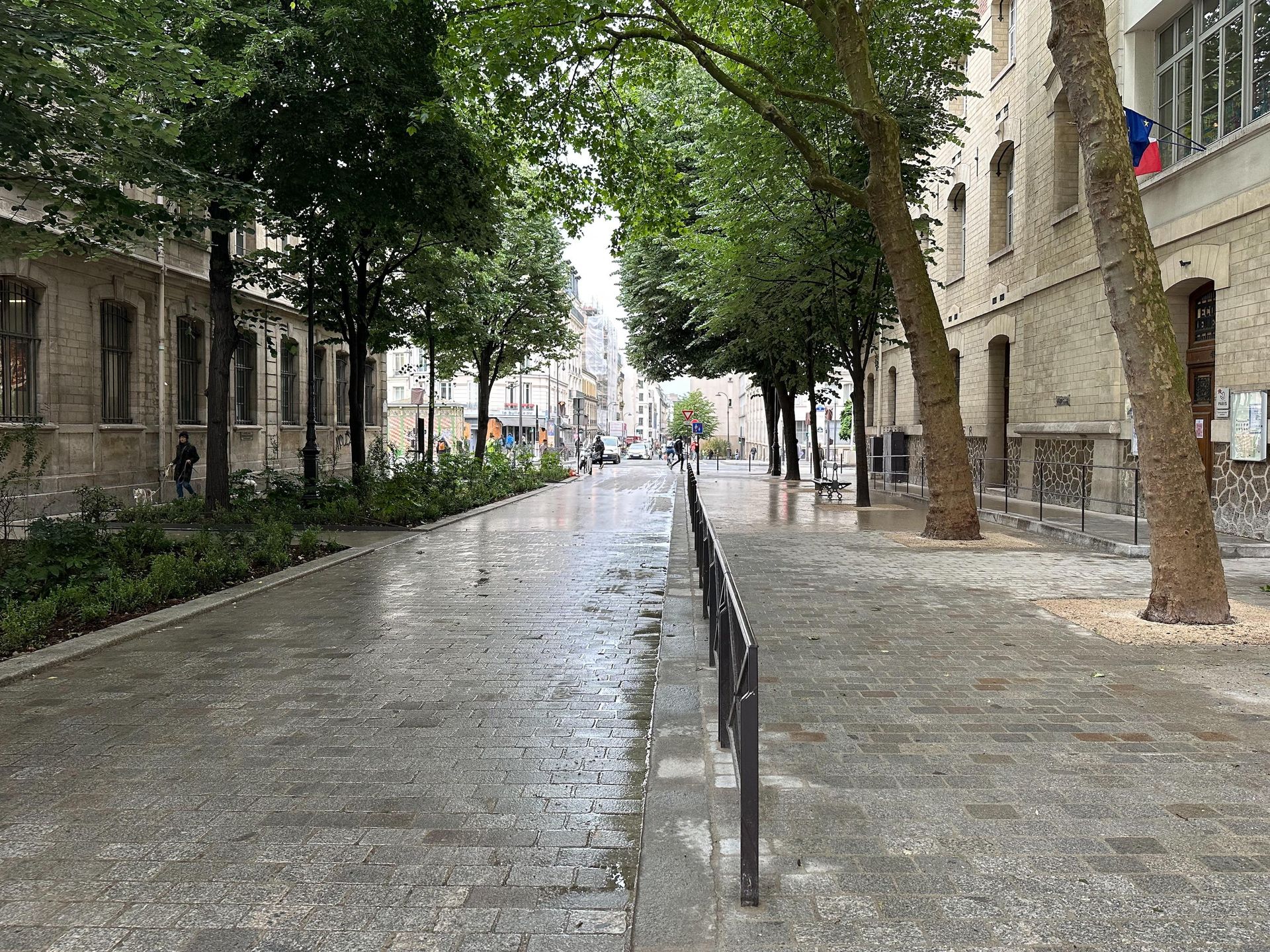 Szkolne ulice w Paryżu